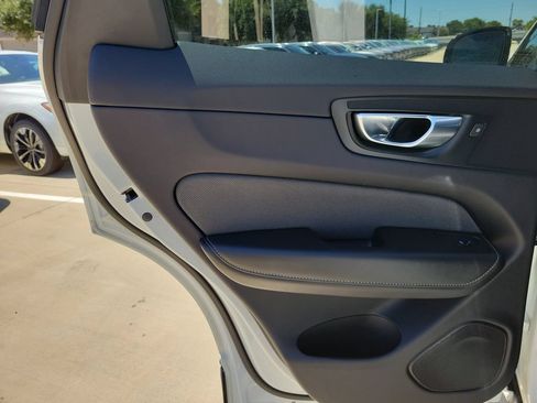 Used 2022 Volvo XC60 T8 R-Design w/ Advanced Package AWD/4WD image 15