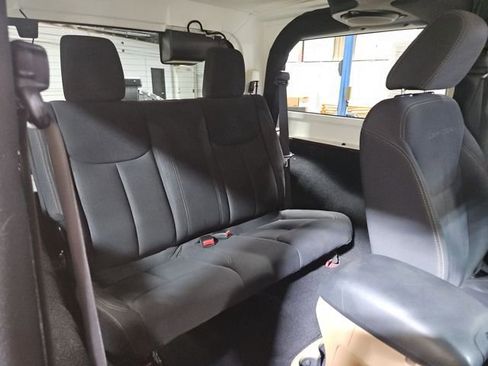 Used 2013 Jeep Wrangler Rubicon w/ PWR Convenience Group image 25