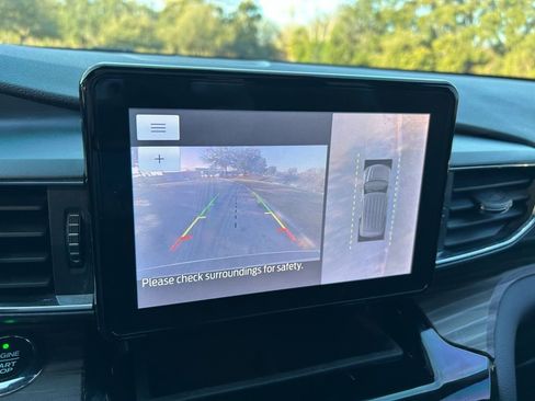 Used 2021 Ford Explorer Limited w/ Hybrid Equipment Group 310A image 25