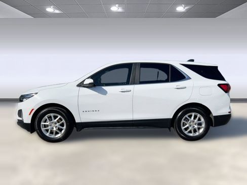 Certified 2024 Chevrolet Equinox LT image 2