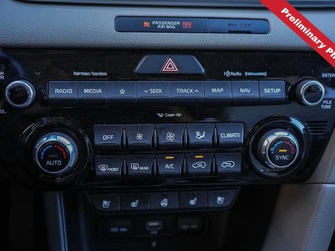 Used 2021 Kia Sportage EX w/ EX Technology Package FWD image 19