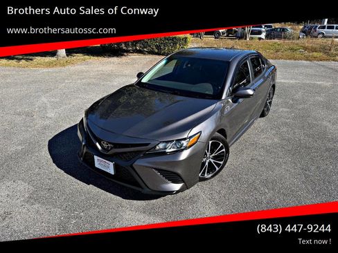 Used 2020 Toyota Camry SE image 1