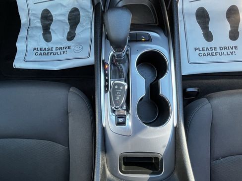 Used 2024 Chevrolet Malibu LT image 9