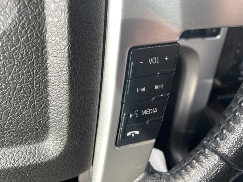 Used 2013 Ford F150 Platinum AWD/4WD image 26