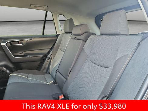 Used 2025 Toyota RAV4 XLE FWD image 42