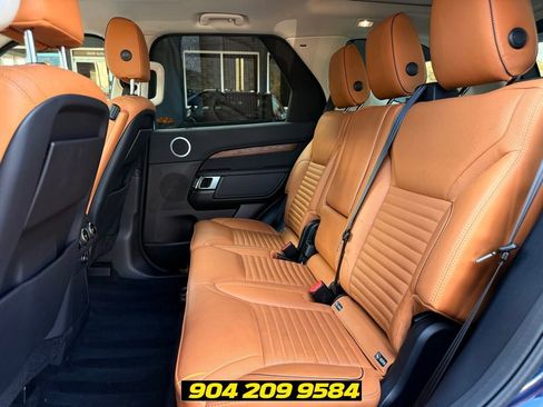 Used 2018 Land Rover Discovery HSE AWD/4WD image 27