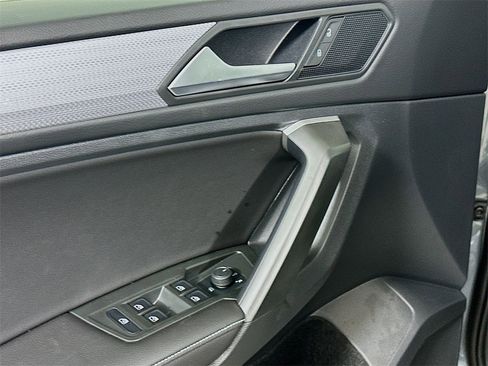 Used 2024 Volkswagen Tiguan S image 21