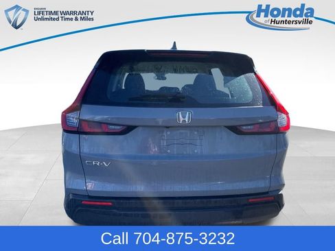 Used 2024 Honda CR-V LX image 6