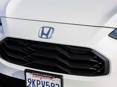 Used 2024 Honda HR-V Sport image 5