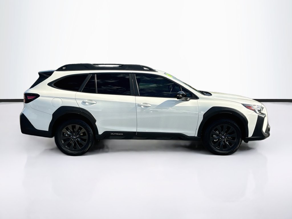 Used 2025 Subaru Outback Onyx Edition XT AWD/4WD image 4