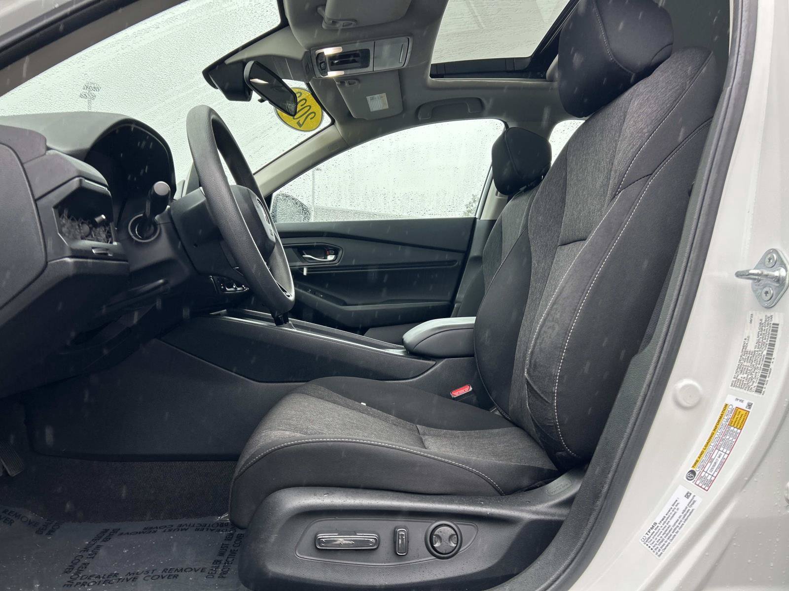 Used 2023 Honda Accord EX image 13