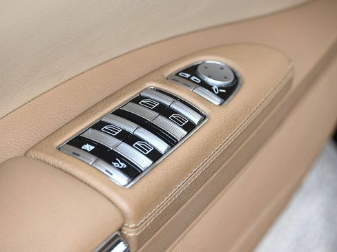 Used 2007 Mercedes-Benz S 550 image 34