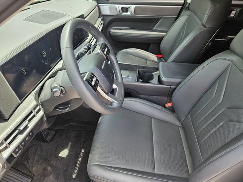 Certified 2025 Hyundai Santa Fe SEL FWD image 9