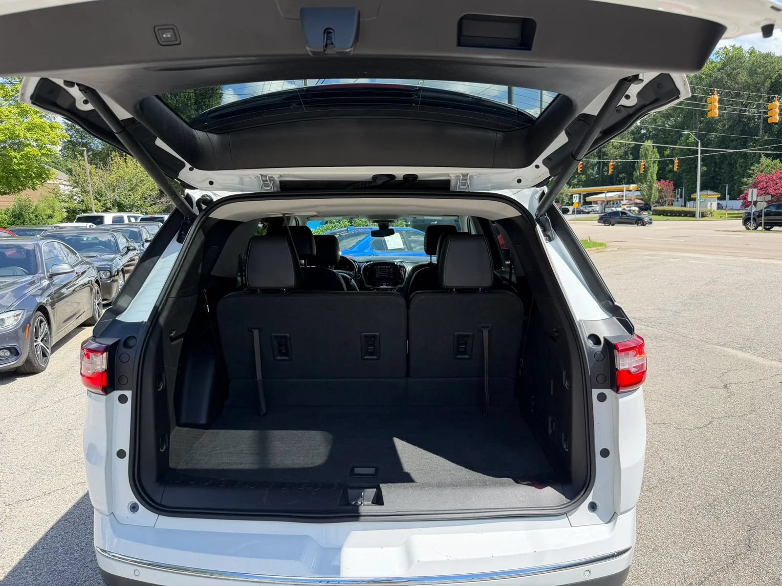 Used 2019 Chevrolet Traverse Premier AWD/4WD image 34