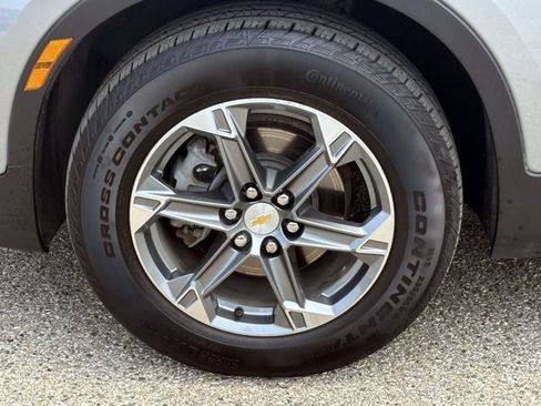 Certified 2024 Chevrolet Blazer LT FWD image 11