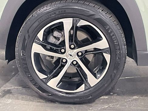 Used 2024 Chevrolet Trax RS w/ Driver Confidence Package FWD image 16