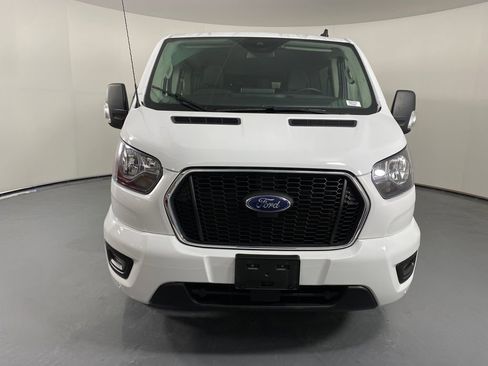 Used 2023 Ford Transit 350 XLT image 2