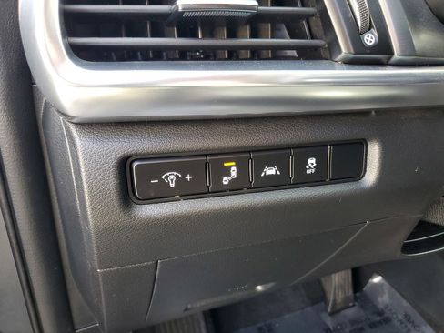 Used 2022 Kia Telluride LX image 22