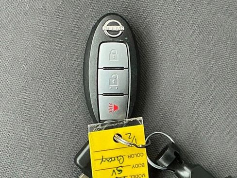 Used 2023 Nissan Frontier SV AWD/4WD image 32