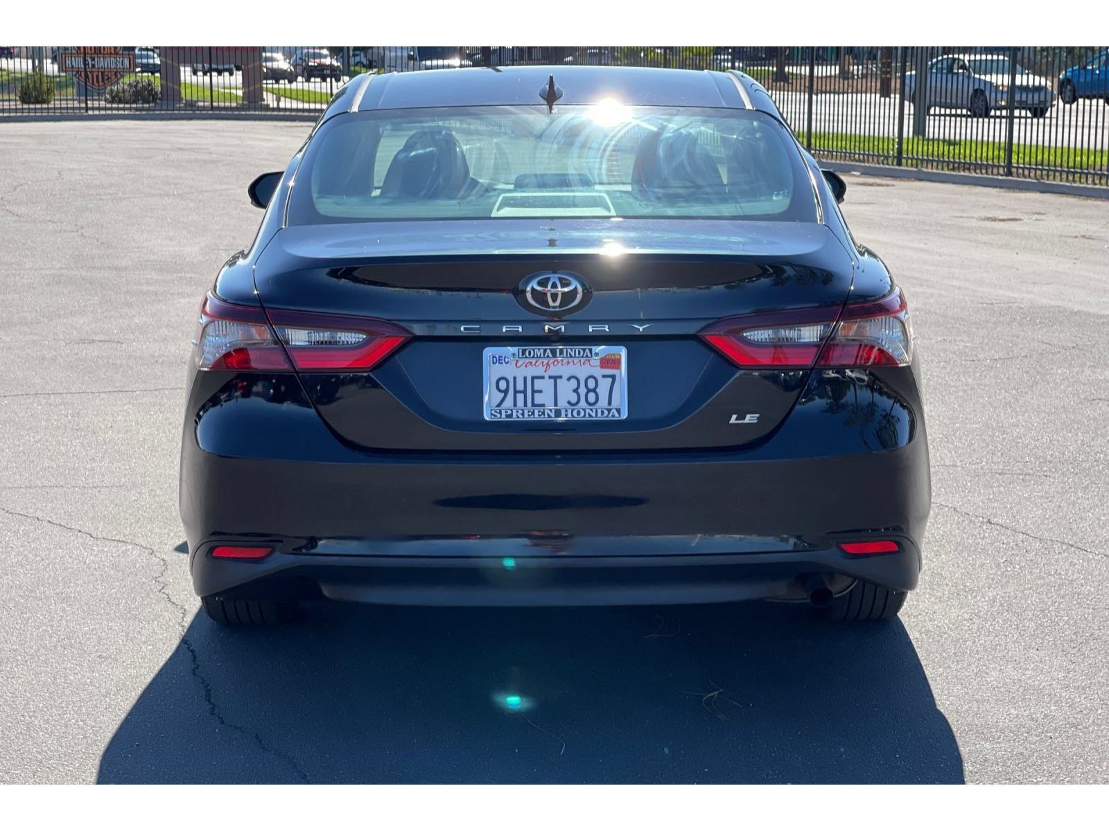 Used 2022 Toyota Camry LE w/ Convenience Package FWD image 4