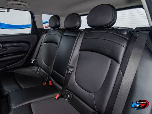 Used 2017 MINI Cooper Clubman S image 18