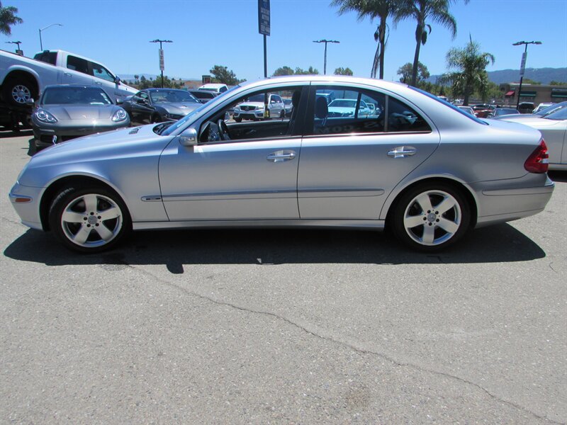 Used 2003 Mercedes-Benz E 500 Sedan image 4