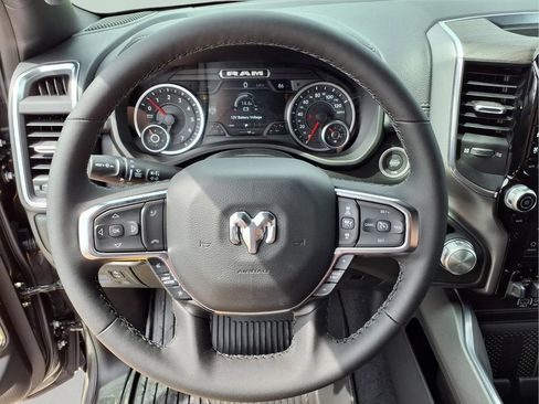 New 2026 RAM 1500 Laramie AWD/4WD image 24