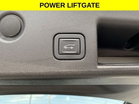 Used 2023 Chevrolet Equinox LT image 17