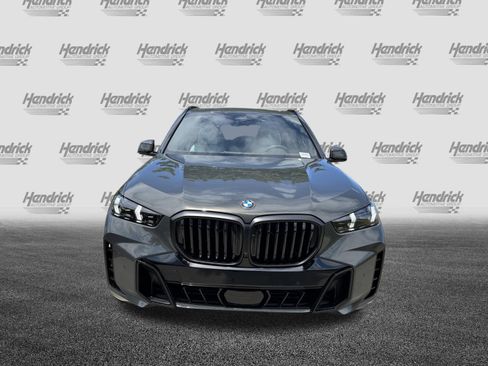 New 2026 BMW X5 xDrive40i w/ M Sport Package AWD/4WD image 3