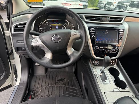 Used 2017 Nissan Murano S w/ Navigation Package FWD image 24