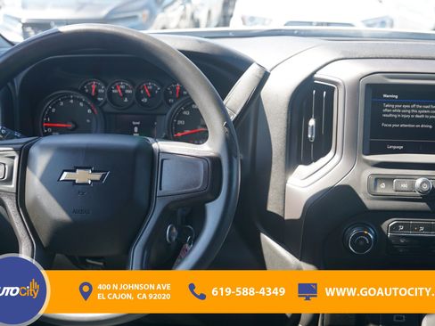 Used 2020 Chevrolet Silverado 1500 Custom w/ Custom Value Package RWD image 5