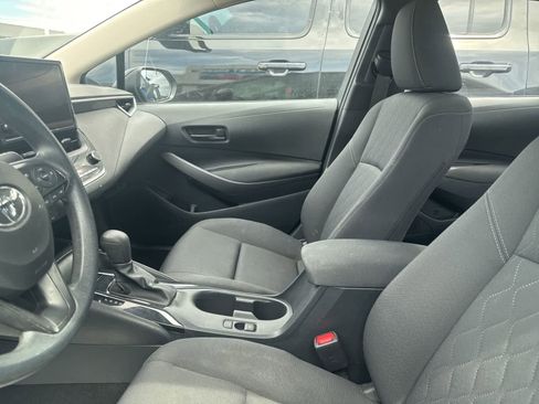 Used 2024 Toyota Corolla LE FWD image 31