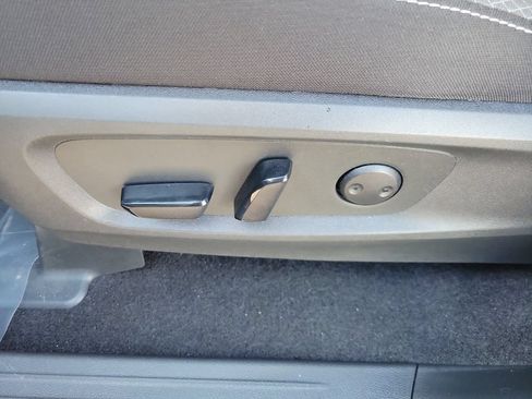 Certified 2024 Nissan Pathfinder SV FWD image 16