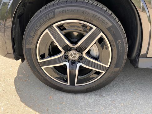 Certified 2025 Mercedes-Benz GLC 300 4MATIC image 13