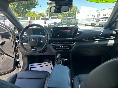 Used 2024 Buick Envista Avenir FWD image 26