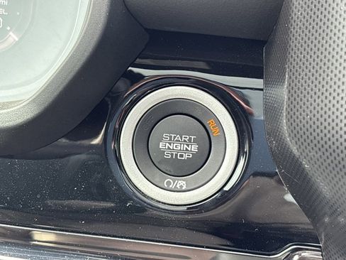 Used 2025 RAM 1500 Limited image 35