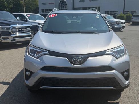 Used 2017 Toyota RAV4 SE FWD image 10