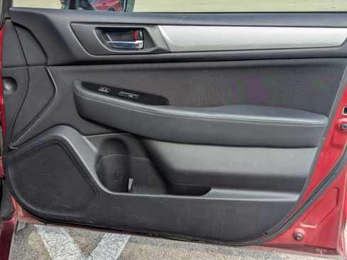 Used 2016 Subaru Legacy 2.5i Premium image 28