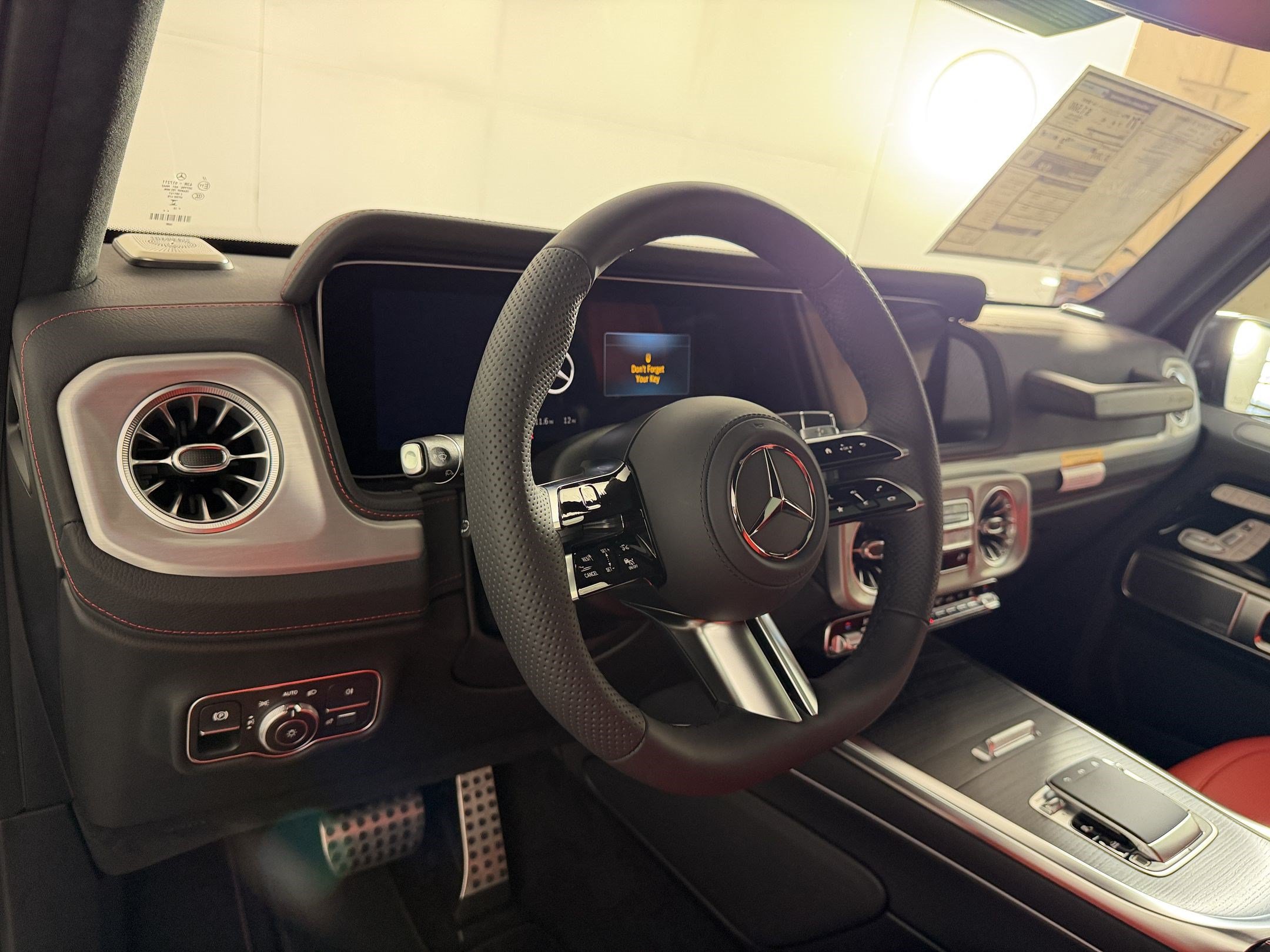 New 2027 Mercedes-Benz G 580 e image 4