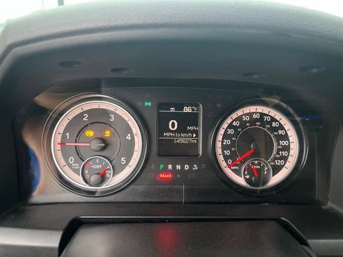 Used 2018 RAM 3500 Tradesman w/ Chrome Appearance Group AWD/4WD image 7