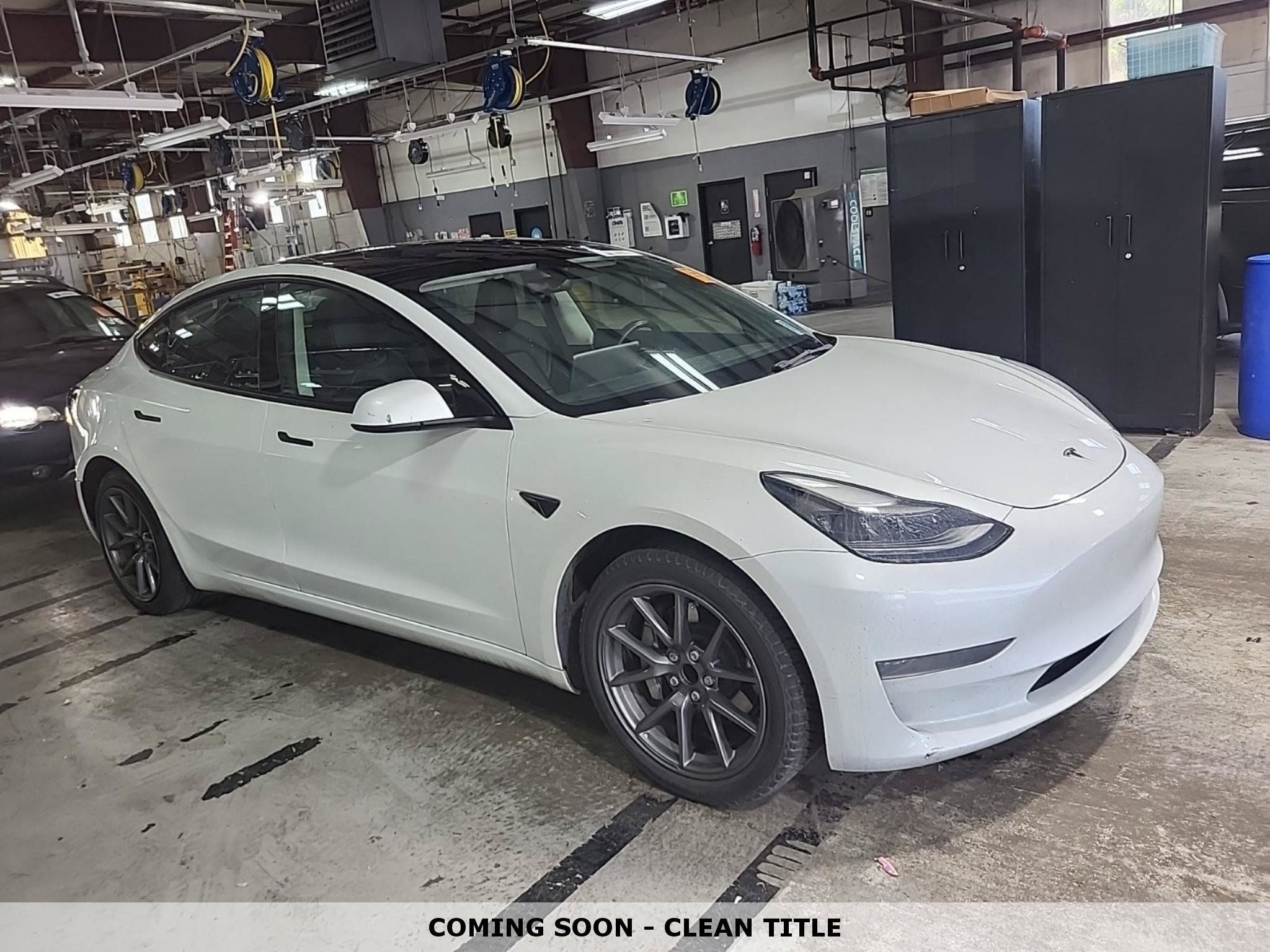 Used 2023 Tesla Model 3 Standard Range RWD image 1