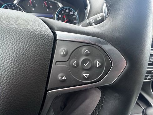 Used 2023 Chevrolet Traverse LT image 21
