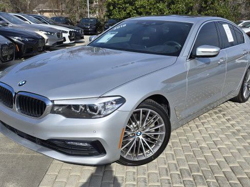 Used 2018 BMW 540i image 1