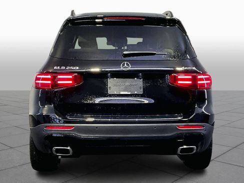 New 2026 Mercedes-Benz GLB 250 4MATIC image 4