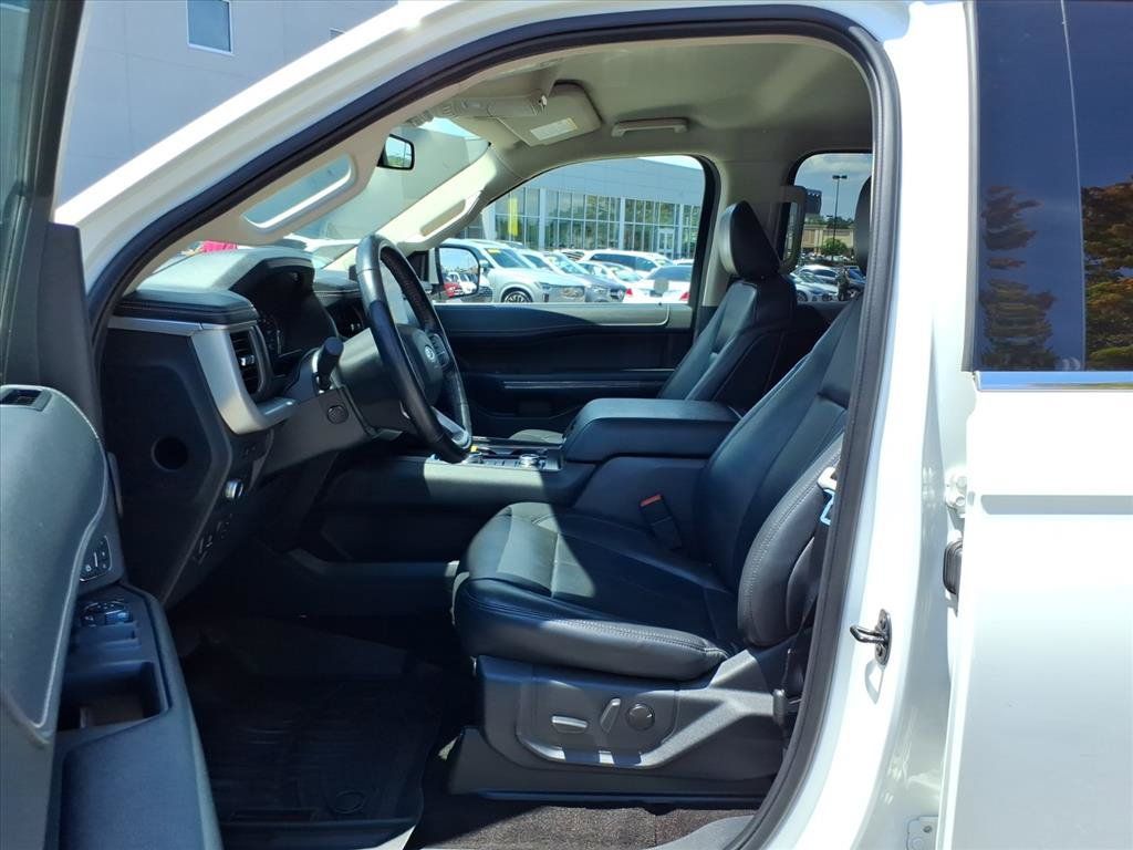 Used 2022 Ford Expedition XLT AWD/4WD image 11