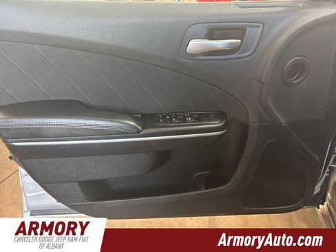 Used 2023 Dodge Charger SXT image 7