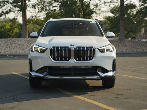 New 2026 BMW X1 xDrive28i w/ Convenience Package AWD/4WD image 7