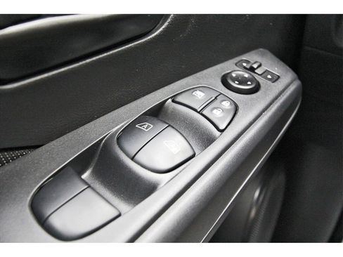 New 2025 Nissan Kicks Play S image 15