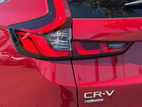 Certified 2025 Honda CR-V Sport image 27