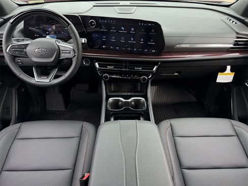 New 2026 Chevrolet Traverse Z71 w/ Enhanced Driving Package image 10